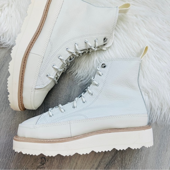 NWT Converse Chuck Taylor Crafted Boot Women’s Shoes - Picture 4 of 9